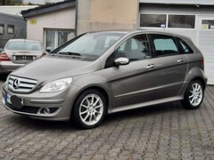 Bild des Angebotes Mercedes-Benz B 200 B-Klasse Scheckheft, Navi, Panorama guter Zustand