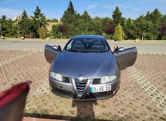 Bild des Angebotes Alfa Romeo GT 3.2 V6 Distinctive