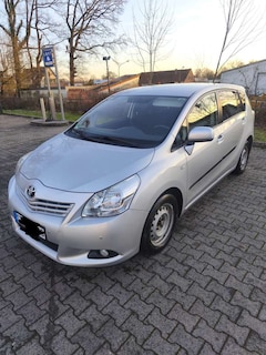 Bild des Angebotes Toyota Verso Verso 2.0 D-4D Travel