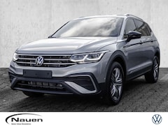 Bild des Angebotes VW Tiguan Allspace MOVE 2,0l TDI DSG 7-Sitzer el. Anhängerk.