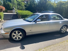 Bild des Angebotes Jaguar XJ8 4.2 Liter Sovereign