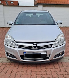Bild des Angebotes Opel Astra 1.4 Easytronic