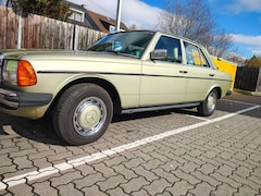 Bild des Angebotes Mercedes-Benz 230 Limousine