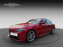 Bild des Angebotes Alfa Romeo Giulia GIULIA QUADRIFOGLIO SCHALTER 1. HAND SCHECKHEFT