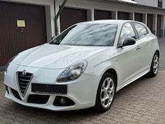 Bild des Angebotes Alfa Romeo Giulietta "Sprint Sport"/Leder/Xenon/PDC/Multi.