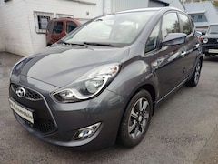 Hyundai iX20 ix20 1.6 Automatik/Navi+Cam/Alu/Allwetterreif