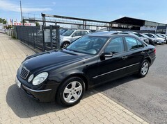 Bild des Angebotes Mercedes-Benz E 350 4Matic Avantgarde Leder/Sitzkühlung/Comand