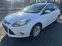 Bild des Angebotes Ford Focus Lim. Titanium*ST LINE KEYLES*TOP GEPFLEGT*