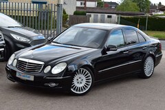 Bild des Angebotes Mercedes-Benz E 320 CDI Lim. AUT.| Bi-XENON| Leder|Navi|Tempo.