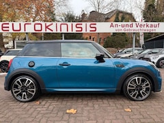 Bild des Angebotes MINI Cooper S JCWTrim*eSD*NAVI*LED*H/K*KAM