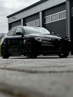 Bild des Angebotes Alfa Romeo Stelvio Quadrifoglio Q4 Akrapovic