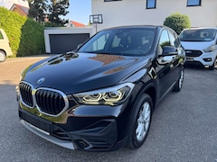 BMW X1 sDrive 20 d Advantage AHK Navi