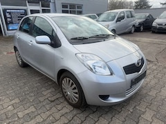 Bild des Angebotes Toyota Yaris Klima / Navi / Automatik /