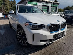 Bild des Angebotes BMW iX3 INSPIRING PANO AHK LEDER BATTERIE 100 % SOH