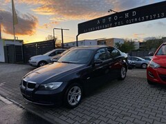 Bild des Angebotes BMW 318 Baureihe 3 Lim. 318i, Klimaautomatik, Schiebedach