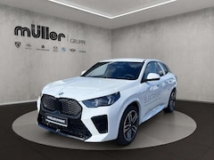 Bild des Angebotes BMW iX2 xDrive30 M SPORT PRO LED HUD HIFI 360° KAMERA