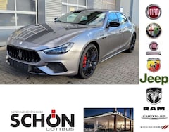 Bild des Angebotes Maserati Ghibli Modena AWD S Q4 Nerissimo Paket