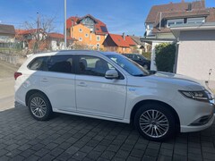 Bild des Angebotes Mitsubishi Outlander Outlander 2.4 4WD Plug-In Hybrid Top