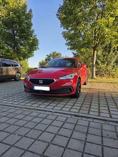 Bild des Angebotes SEAT Leon Sportstourer 1.5 eTSI ACT OPF DSG Style