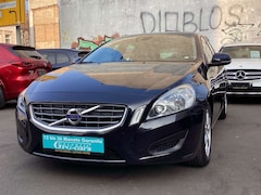 Bild des Angebotes Volvo V60 Kombi Kinetic Navi