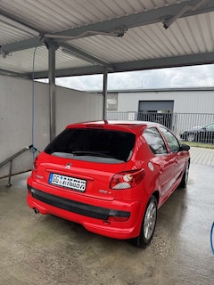 Bild des Angebotes Peugeot 206 206+ 1.4i