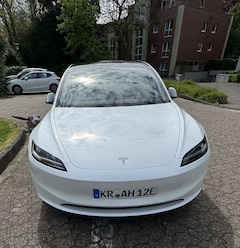 Tesla Model 3 Long Range Dual AWD