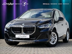 Bild des Angebotes BMW 220 220i Active Tourer AdLED AHK PanoDach KoZg LRH