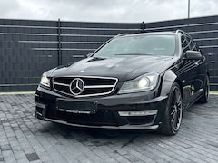 Bild des Angebotes Mercedes-Benz C 63 AMG T*COMAND*CAM*MEMORY*LEDER*SHD*BI-XENON*