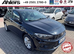 Bild des Angebotes Fiat Tipo Life+AUTOMATIK+ACC+KAMERA+TOTWINKEL+8FACH+CARPLAY+