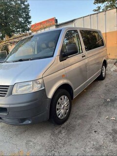 Bild des Angebotes VW T5 Kombi 9 Sitze Fahrbereit KLIMA /AC/s,mit Tüv 01/26