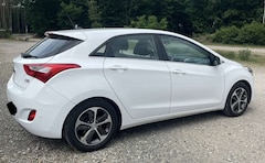 Bild des Angebotes Hyundai i30 mit TÜV bis 11/2027, Automatik, tolles Auto