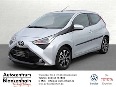 Bild des Angebotes Toyota Aygo Team D nur 4.800 KM ! / Rentnerfahrzeug