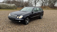 Bild des Angebotes Mercedes-Benz E 240 T ELEGANCE/ Leder / Schiebedach