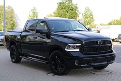 Dodge RAM 1500 5.7 V8 Crew Cab Black/PANO/KAMERA/NAVI