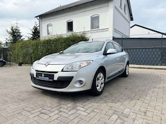 Bild des Angebotes Renault Megane III 1.5 dCi Grandtour Expression NAVI*PDC