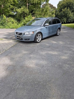 Bild des Angebotes Volvo V50 T5 Geartronic Kinetic