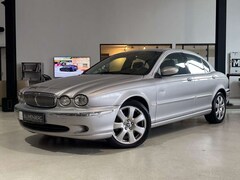 Bild des Angebotes Jaguar X-Type 3.0 V6 Executive *AWD,Leder,1.Hand,PDC*