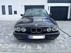 BMW M5 BMW E34 M5