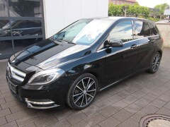 Bild des Angebotes Mercedes-Benz B 180 *Sport Paket*Xenon*Teilleder*Navi*Auffahrwa