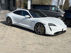 Bild des Angebotes Porsche Taycan Turbo S *Approved Garantie* Carbon *