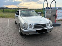 Bild des Angebotes Mercedes-Benz E 240 Elegance