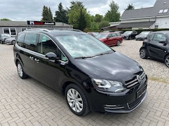 Bild des Angebotes VW Sharan Highline 184PS-XENON-SPUR-NAVI-KAM-7.SITZER