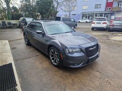 Bild des Angebotes Chrysler 300 SRT *Automatik/Sport/Schiebedach*Navi-Kamera