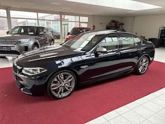 Bild des Angebotes BMW 550 d xDriveNAVI+LEDER+LED+HUD+H&K+KAM+GSD+SOFT