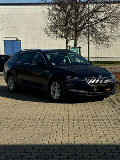 Bild des Angebotes Skoda Superb Combi 2.0 TDI DSG Premium Edition