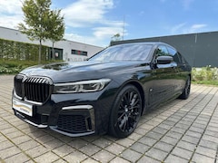 Bild des Angebotes BMW 730 d xDrive M Sport/HeadUp/Massag.Sitz/SoftClo