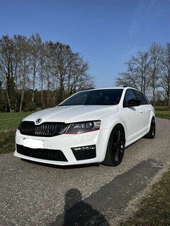 Bild des Angebotes Skoda Octavia Combi 2.0 TSI (Green tec) DSG RS