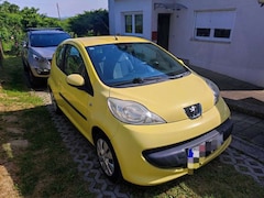 Bild des Angebotes Peugeot 107 1.4 HDi 54ch Trendy