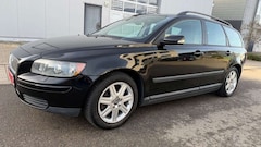 Bild des Angebotes Volvo V50 Kombi 2.4 AUTOMATIK TÜV,KLIMA,PDC