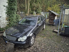 Bild des Angebotes Mercedes-Benz 200 clasik Kombi